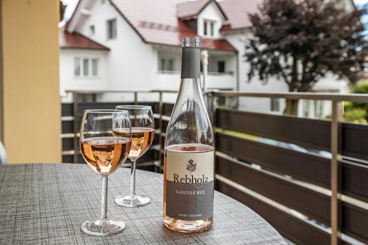 Ferienwohnung Am Alten Brunnen Gaienhofen  Bagian luar foto